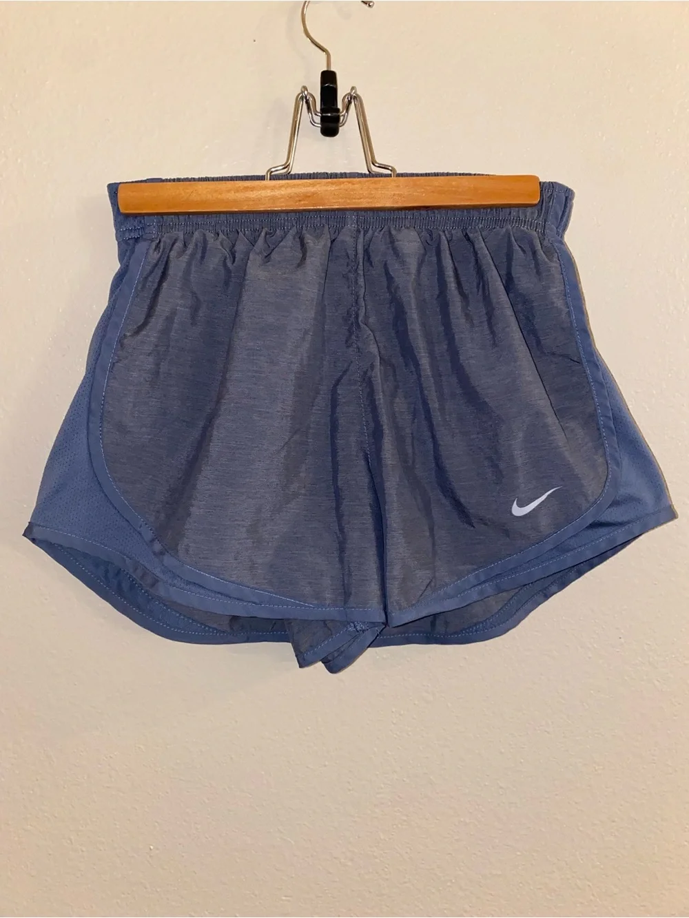Nike Dri-FIT Athletic Shorts – Size S